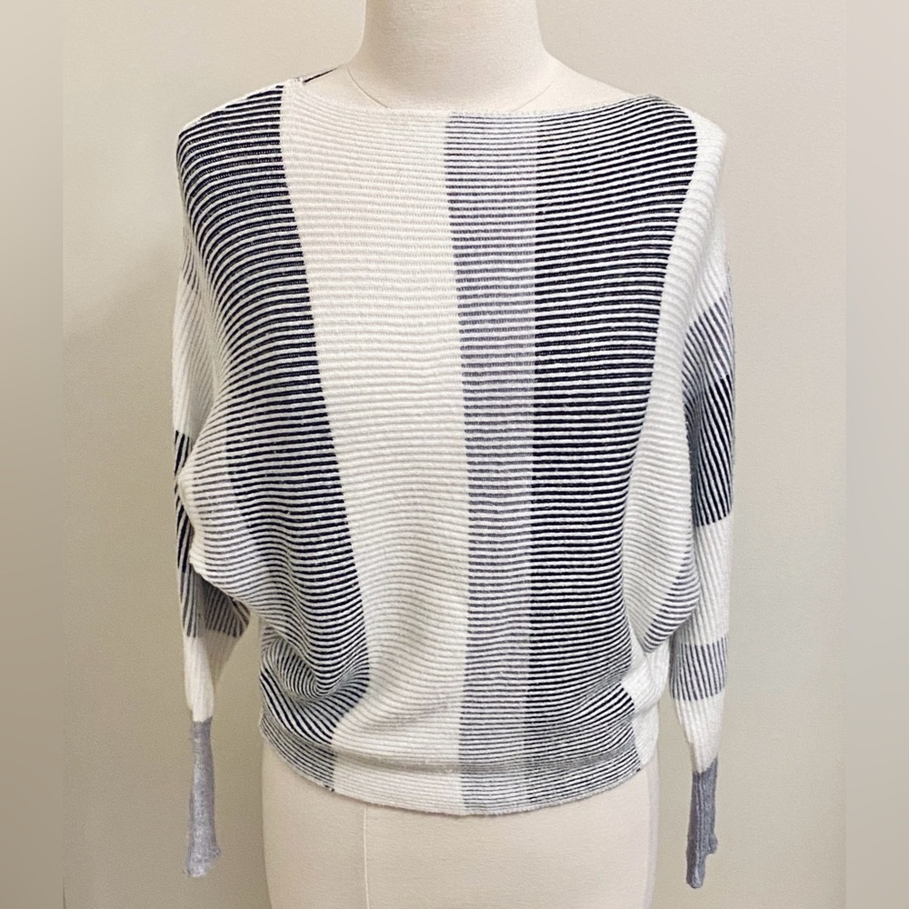 Philosophy Black White Contrasting Stripes M Parisian Preppy Chic Knit Sweater